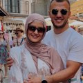Pevač varao ženu sa koleginicom, SAD objavio sliku sa njom: Bili su u centru skandala, a ovako je njegova supruga pričala…