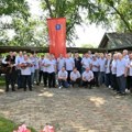 "Multipijandure" ne prave ekscese: Kod Kule se po tradiciji okupljaju članovi BISKAP, ljubitelji dobre kapljice, raspoloženja…