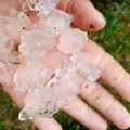 Snažno nevreme pogodilo Austriju: Grad lomio stakla, 1.000 domaćinstava ostalo bez struje (Video)