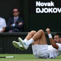 Novak se pita: Šta još može da se desi, da mi uđe g*vno u usta?