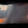 Rhmz izdao upozorenje za Beograd! Već grmi, sve se namračilo, nevreme stiže u naredna dva sata!