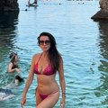 "Ne kuvam, ali da li druge majke vode decu na Mikonos": Snežana Dakić jednom izjavom razbesnela, pričalo se da prima…
