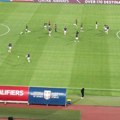Stadion se polako puni: Engleski fudbaleri se zagrevaju, a tu su i navijači sa Ostrva (FOTO)