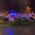 Požar na Novom Beogradu: Gori krov "Imo centra", šest vatrogasnih ekipa na terenu (video)