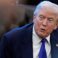 Tramp upozorio Iran: Hamnei treba da bude veoma zabrinut