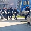 Jake policijske snage u Bogatiću tokom održavanja sednice Skupštine (FOTO, VIDEO)