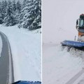 Prizor sa srpske planine kao u sred zime: Sve se zabelelo, napadalo 25 centimetara snega (video)