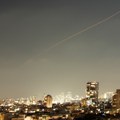 Iran lansirao balističke rakete na Izrael; IDF: Odbijeni svi napadi; Tramp Teheranu: Dosta je