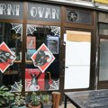 Ambasadorka Nemačke u Srbiji posetila antifašistički kafić "Crni ovan"