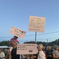 Najveći protest u odnosu na broj stanovnika održan je sinoć u Kniću