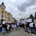 (VIDEO) Nišlije, studenti i srednjoškolci zastali na 15 minuta kod suda