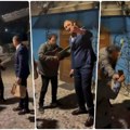 Ćetkovića i aleksandru Radović presrela deca na ulici, pa svi zajedno zapevali i zaigrali! Pevači opustili ruku i okitili…