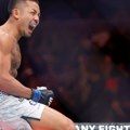 Postao UFC šampion zbog povrede protivnika, a onda je šokirao sve: "Svako jutro idem u Mekdonalds..."