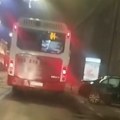 (Video) Teška saobraćajna nesreća u Zemunu: Sudarila se dva vozila u Glavnoj ulici, prizor jeziv! Delovi automobila rasuti po…