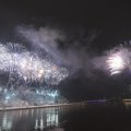 (Foto, video) Veličanstven vatromet, igra dronova i laserski efekti Srpska Nova godina dočekana u Beogradu na vodi, oglasila…
