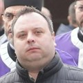 „Dok sam živ i dok postojim voleću Vučića“: Ko je teolog Miloš Stojković od koga svi „peru ruke“?