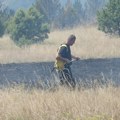 Ватрена стихија не посустаје: Пожар на Столовима и даље букти, у акцију укључен и хеликоптер МУП-а