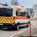 Korisnik doma za stare usmrtio jednu i teško povredio dve žene