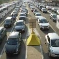Stanje na putevima: Putnička vozila na Gradini i Batrovcima čekaju četiri sata