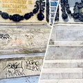 Spomenik knezu Mihailu očišćen od grafita