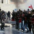 U Grčkoj sukobi tokom studentskih demonstracija protiv privatnih univerziteta, pet povređenih (FOTO)