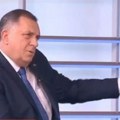 ''Treba da se povuče u neku rupu i ne izlazi'': Dodik oštro udario po Crnadaku