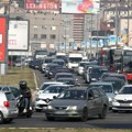 Bez većih gužvi ovoga jutra: Beogradske ulice prohodne, saobraćaj pojačan na Gazeli (foto)