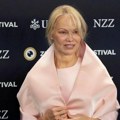 "Decenijama sam se borila s depresijom" Dok su svi muškarci uzdisali za njom, Pamela Anderson je proživljavala pakao