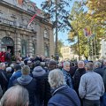 Radnici propalih niških firmi protestovali ispred Gradske kuće - traže ažuriran spisak i novu odluku Skupštine grada