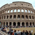 "Vrištao je od bolova dok nije izgubio svest": Horor tokom posete Koloseumu: Turista umalo izgubio život zbog boljeg…