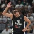 Euforija u humskoj! Novica Veličković se vratio u Partizan