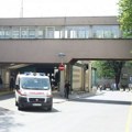 Žena povređena na Dušanovcu, na nju pala reklama marketa