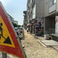 Čekajući trotoar: Projekat premešten, problem s vodom ostaje