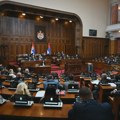 (BLOG) Burna rasprava u Skupštini: Đilas predložio SNS-u da donesu zakon koji im zabranjuje rad, Bakarec ga optužio da je "šef…