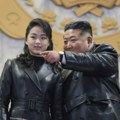 Kim Džong Un obećava jačanje nuklearnog programa: Njegova naslednica u centru pažnje tokom vojne parade