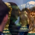 Karte za finale Mundijala i do 11.000 dolara, navijači satima čekali u redu