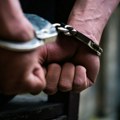 Upadao u prodavnice, pa uz pretnju pištoljem ukrao 1,7 miliona: Uhapšen razbojnik (40) iz Beograda