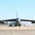 (Video) Nestao u plamenu Srušio se bombarder B-52, ponos američkog vazduhoplovstva ogromna letelica pala neposredno nakon…