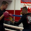 Rus koji se bori pod zastavom Srbije stigao u Beograd: Pokazao svoju moć na Marakani!