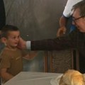 "Dogovoreno, pravim ti put da se ženiš" Sve što niste mogli da vidite na televiziji, hit-razgovori Vučića u Podrinju…