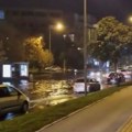 Pukla vodovodna cev ispod varadinskog mosta, cela ulica poplavljena (VIDEO)