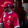 "Beskorisni" Hamilton: "Mnogo se toga dešava u pozadini..."