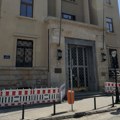 Zaštitna ograda ponovo oko poslovnog objekta NBS: Evo šta se zapravo radi na zgradi