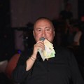 Objavljen snimak sa svadbe na kojoj je Đani izujedan! Evo šta je pevač radio nakon šok incidenta - prava drama! (video)