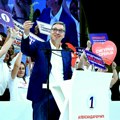 Muzika i politička kampanja: Okršaj „Ruzmarina“ i „Tri poljupca“ završio u „Polju jagoda“