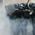 Француска гори у демонстрацијама: Немири и у прекоморским територијама (видео)