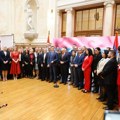 Narodni poslanik Vučević: Nikad nije bilo da neko ne položi zakletvu u sali pred zastavom i grbom Srbije