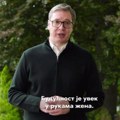 Predsednik Vučić uputio moćnu poruku svim damama u Srbiji: "Budućnost je uvek u rukama žena"! (video)
