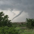 Tornado pogodio Srbiju! Zabeležen kod Zrenjanina, radarski snimak potvrdio: Evo kako se formirao (video)