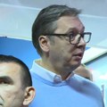 "Nikome nećemo da dozvolimo da gazi našu srpsku trobojku" Vučić: Svi oni koju su napadali policajce odgovaraće pred…